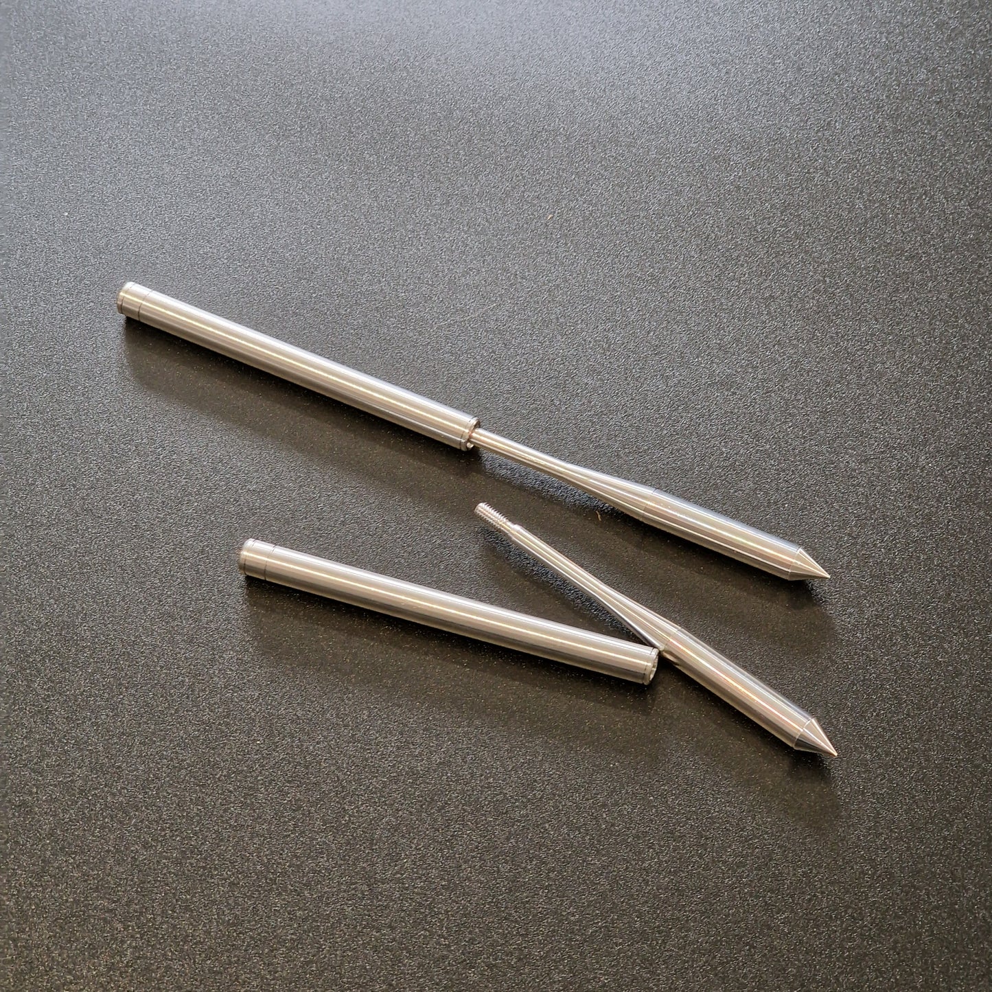 Dark Defender Aluminium Gauntlet Darts (x10)