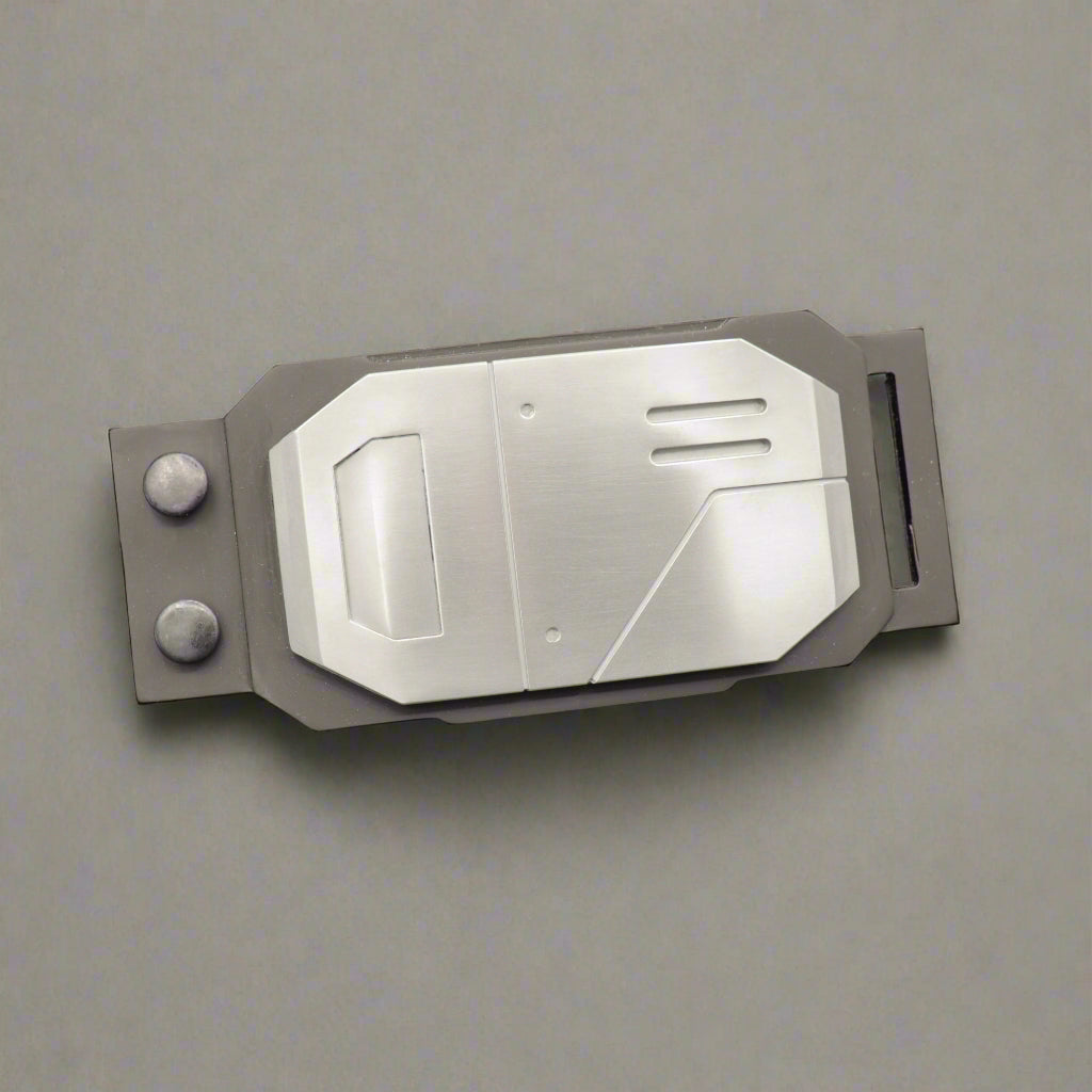 Axe Woves Front Buckle (Cold Cast)